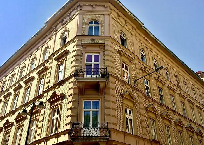 Homelike Luxury Flat On Gyulai Pal بودابست